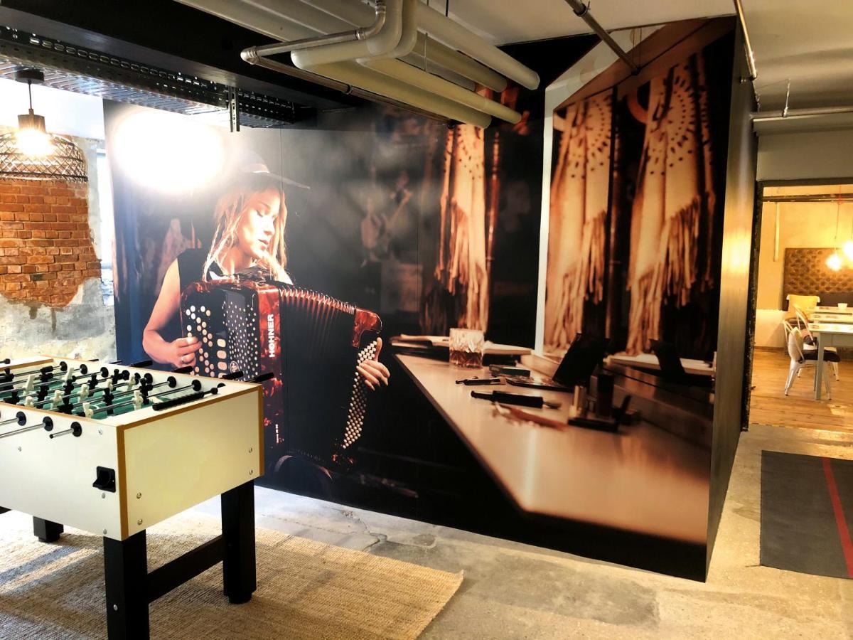 Отель Kunstwerk B Троссинген Экстерьер фото