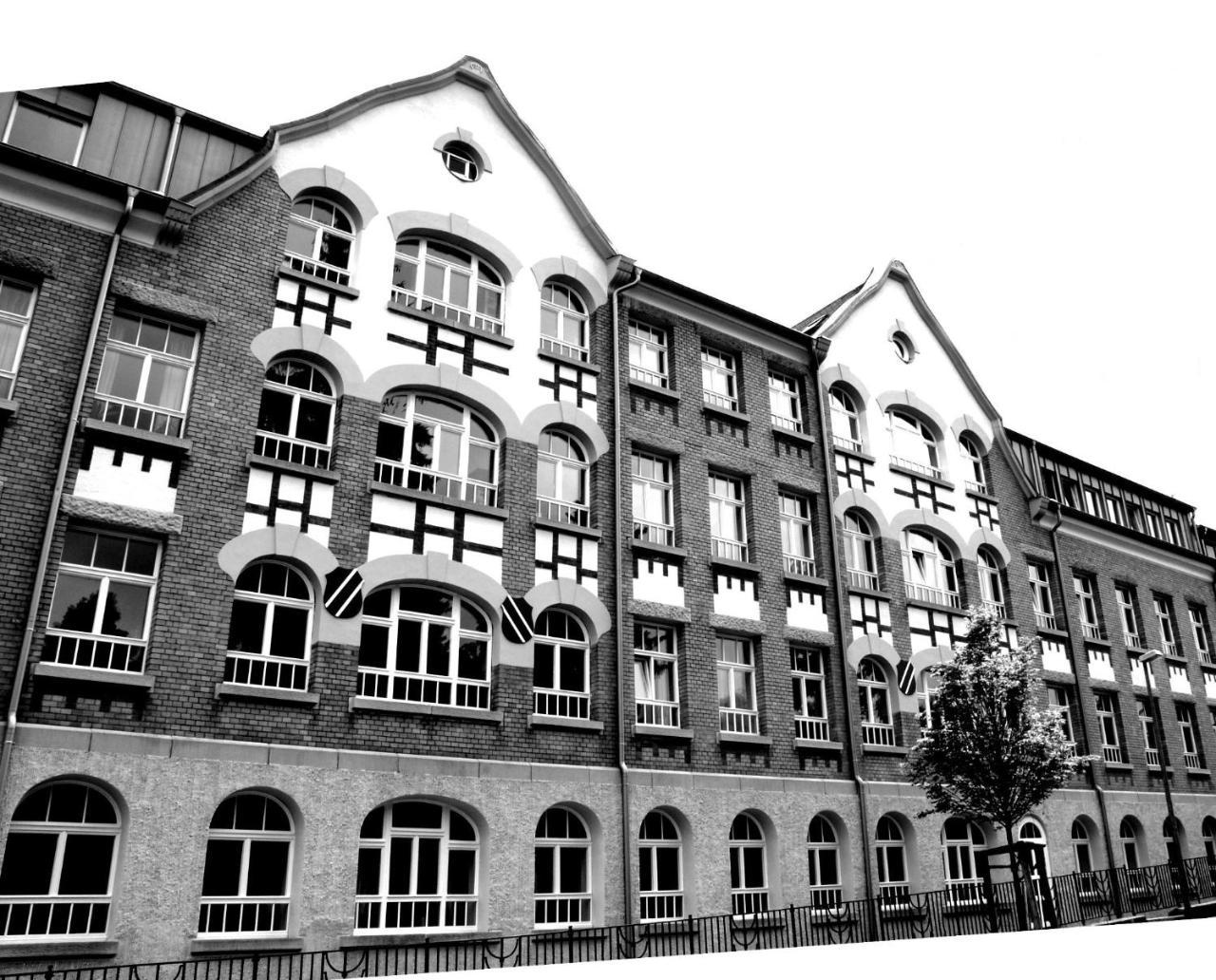 Отель Kunstwerk B Троссинген Экстерьер фото